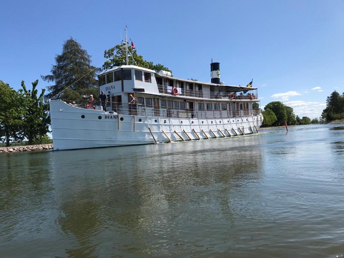 Hatty'S Guesthouse Motala Eksteriør bilde